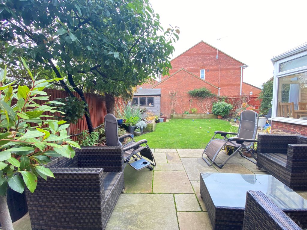 Property photo 3 of 17 Garden