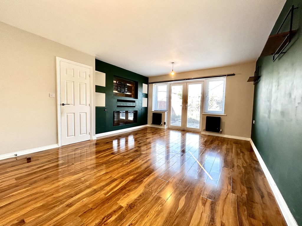 Property photo 2 of 11 Img_3873