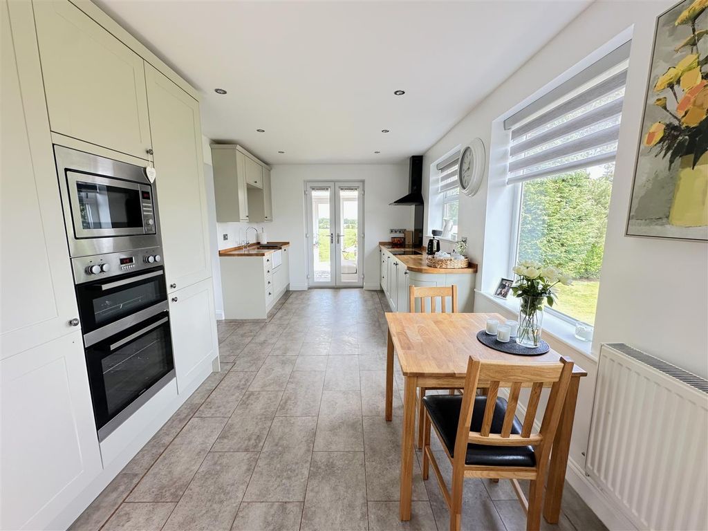 Property photo 2 of 46 Dining Kitchen &amp; Entrance Hall Area