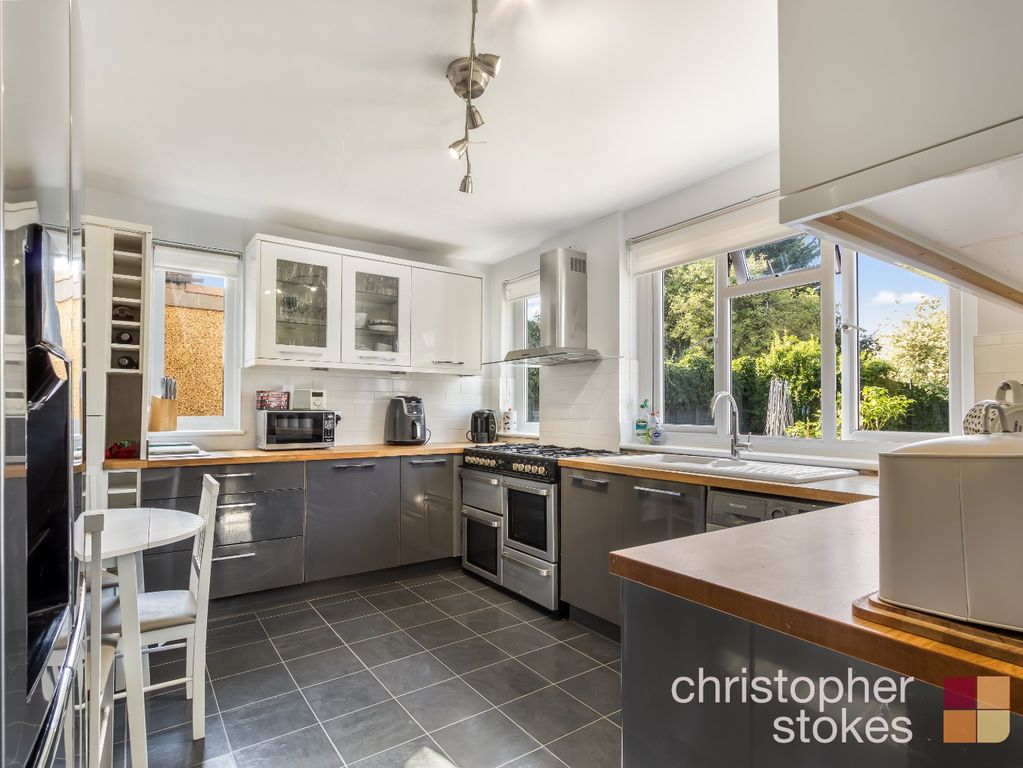 Property photo 3 of 19 2170386