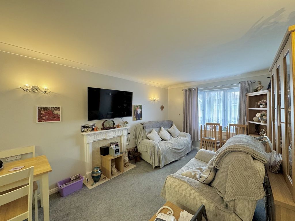 Property photo 3 of 15 Picture No. 06