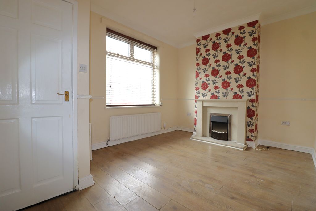 Property photo 2 of 21