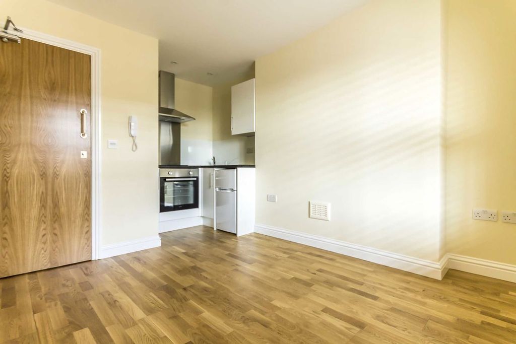 Property photo 1 of 3