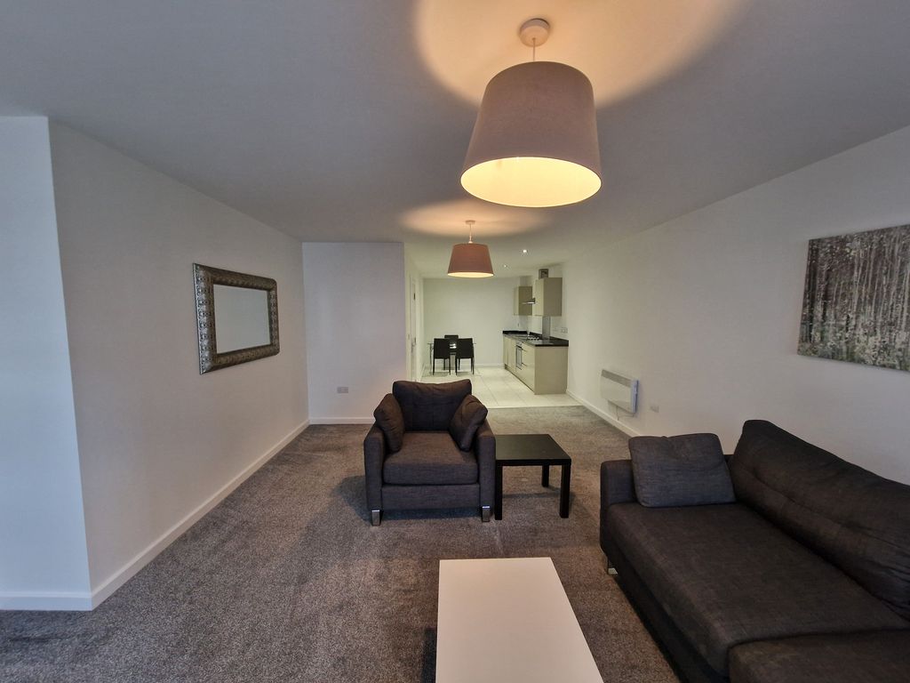 Property photo 3 of 12