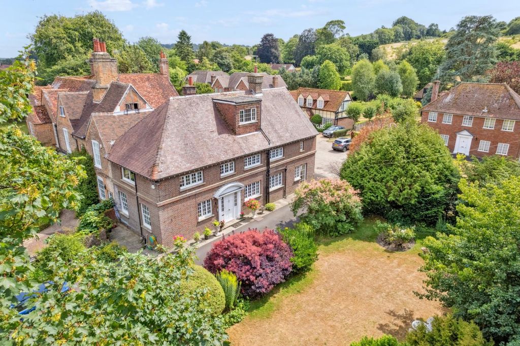 Property photo 1 of 30 Little Shardeloes