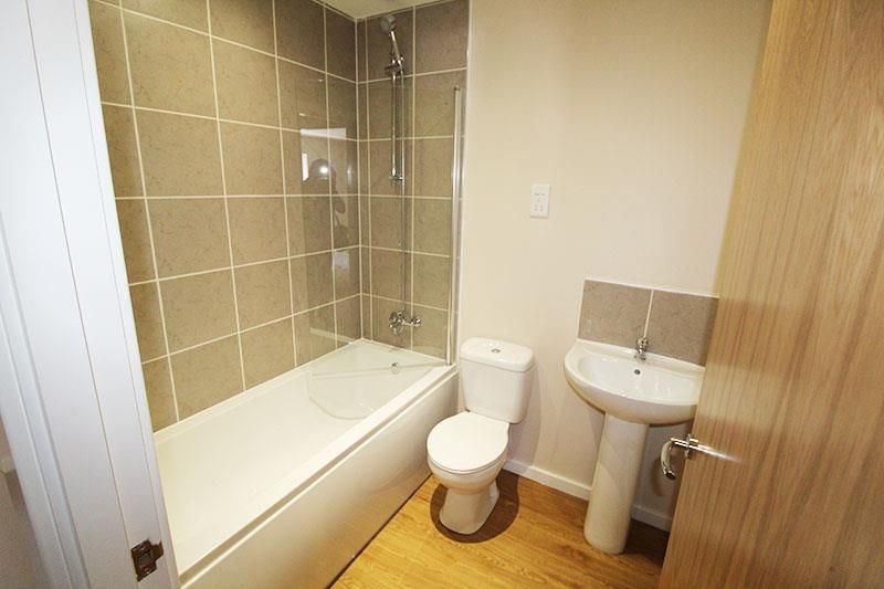Property photo 2 of 4 Bathroom
