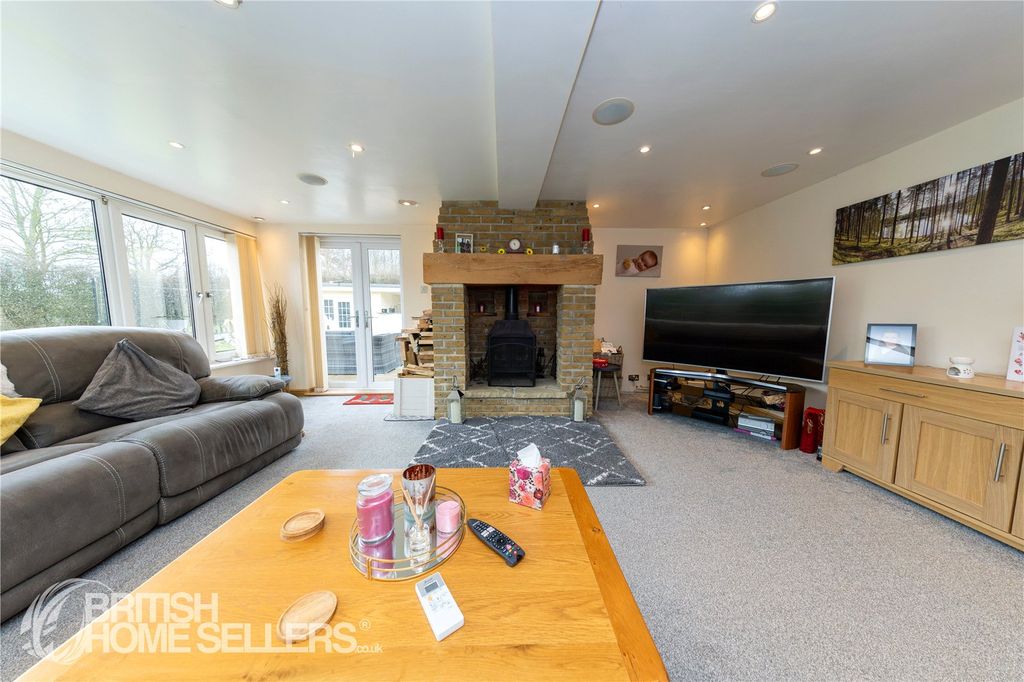 Property photo 3 of 30 Picture No. 42