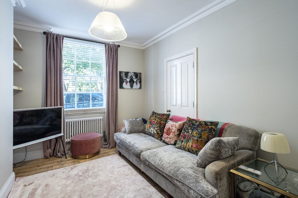 Property photo 2 of 29