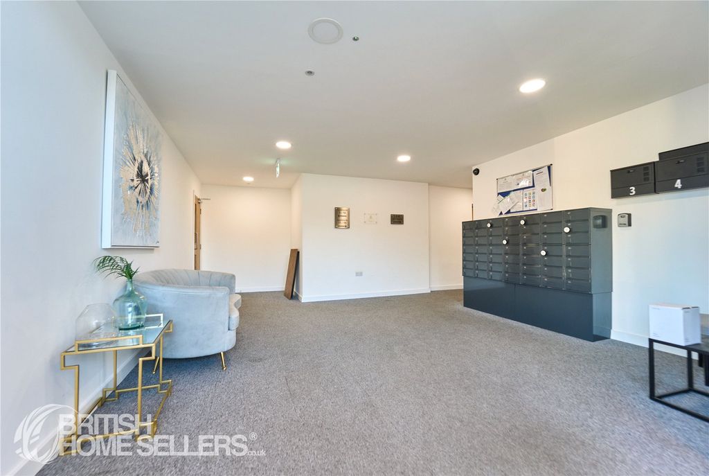 Property photo 3 of 21 Picture No. 05