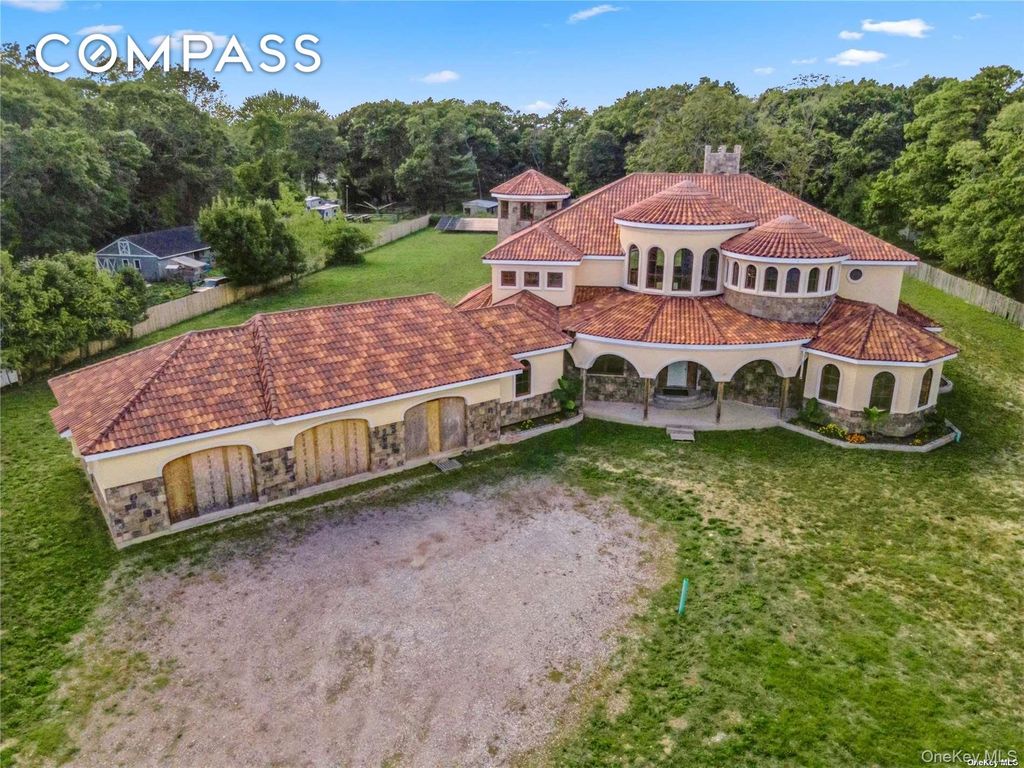 Property photo 1 of 24