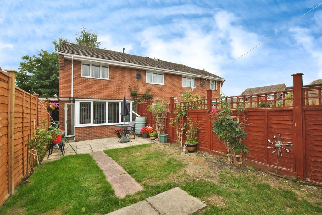 Property photo 2 of 12