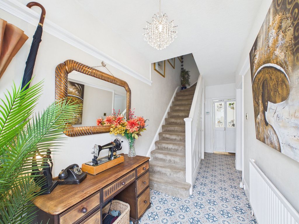 Property photo 2 of 29