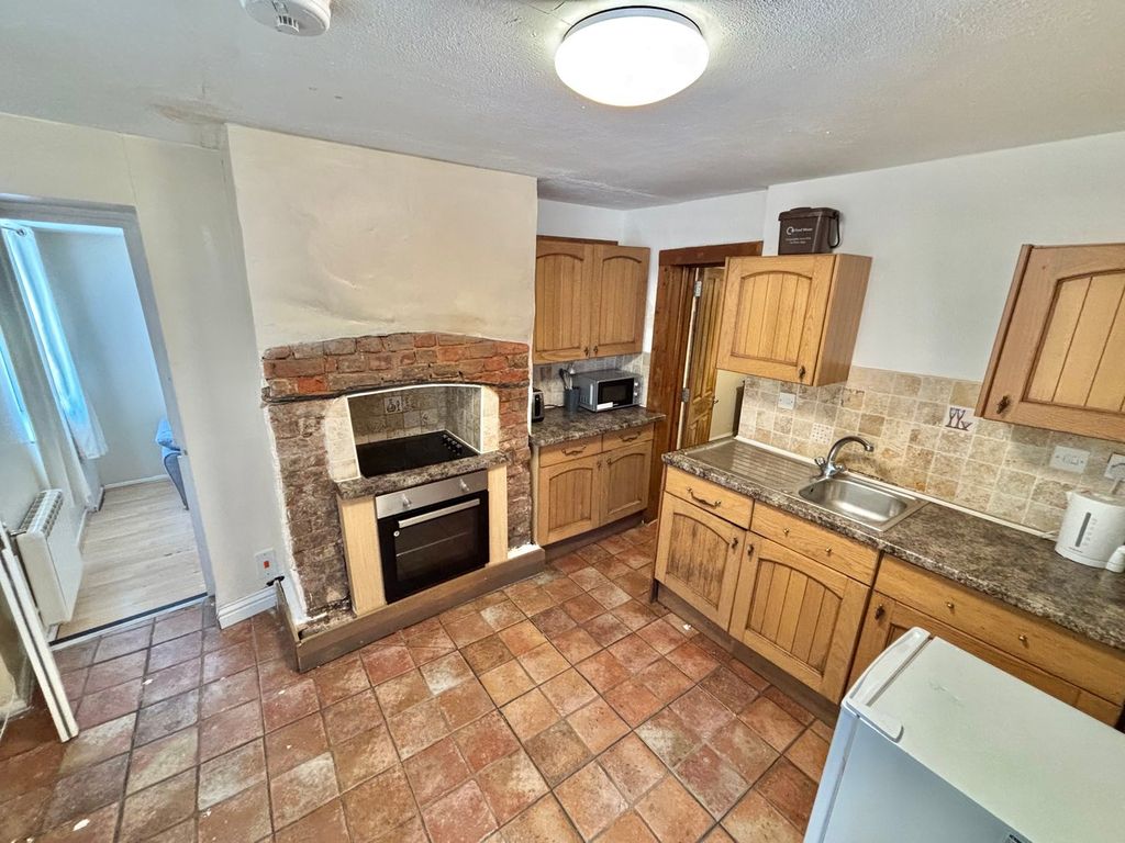 Property photo 3 of 14