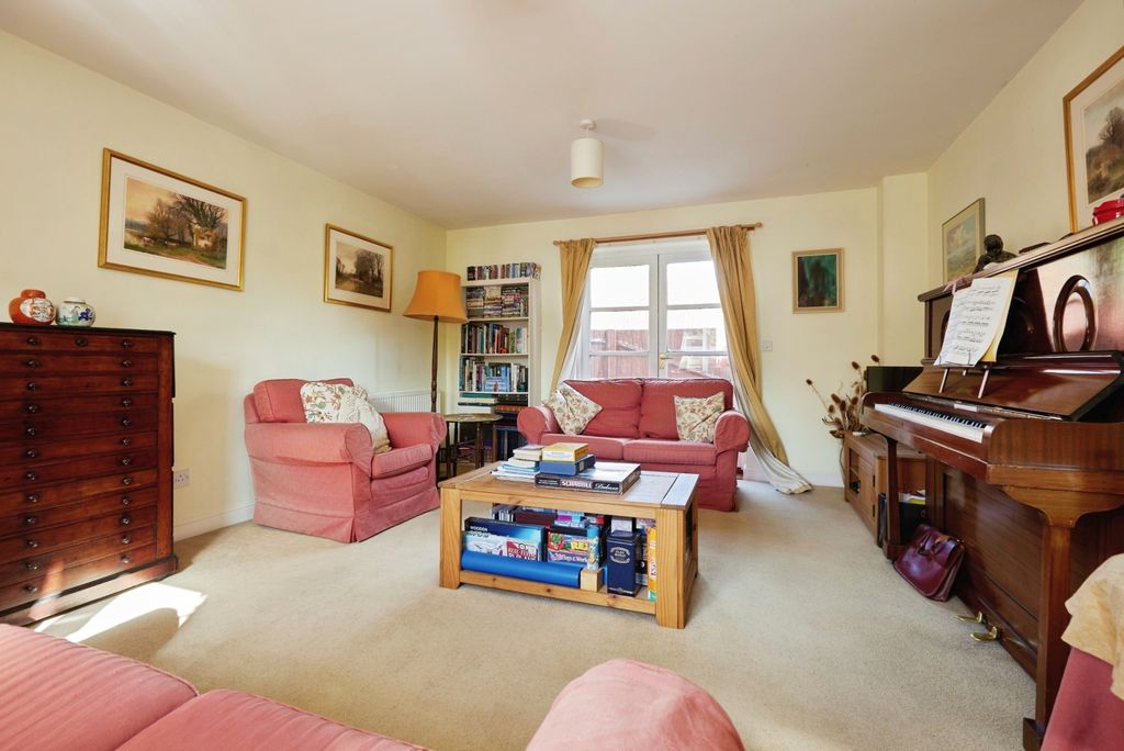 Property photo 2 of 19 Image 1