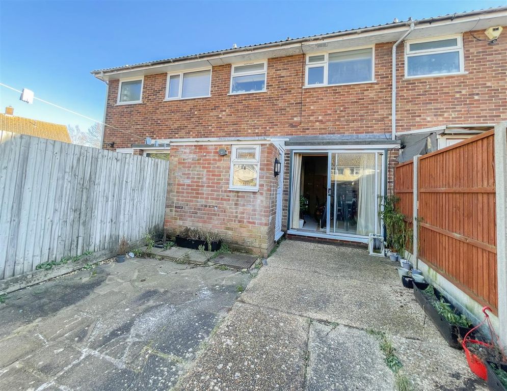 Property photo 2 of 13