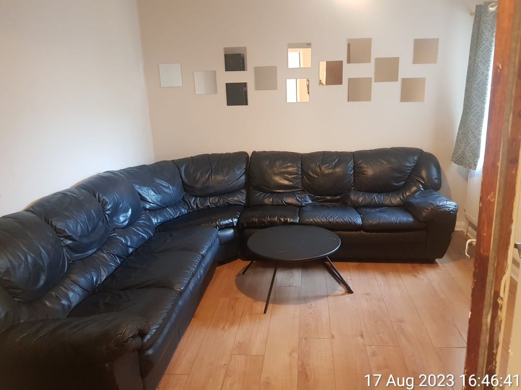 Property photo 3 of 8