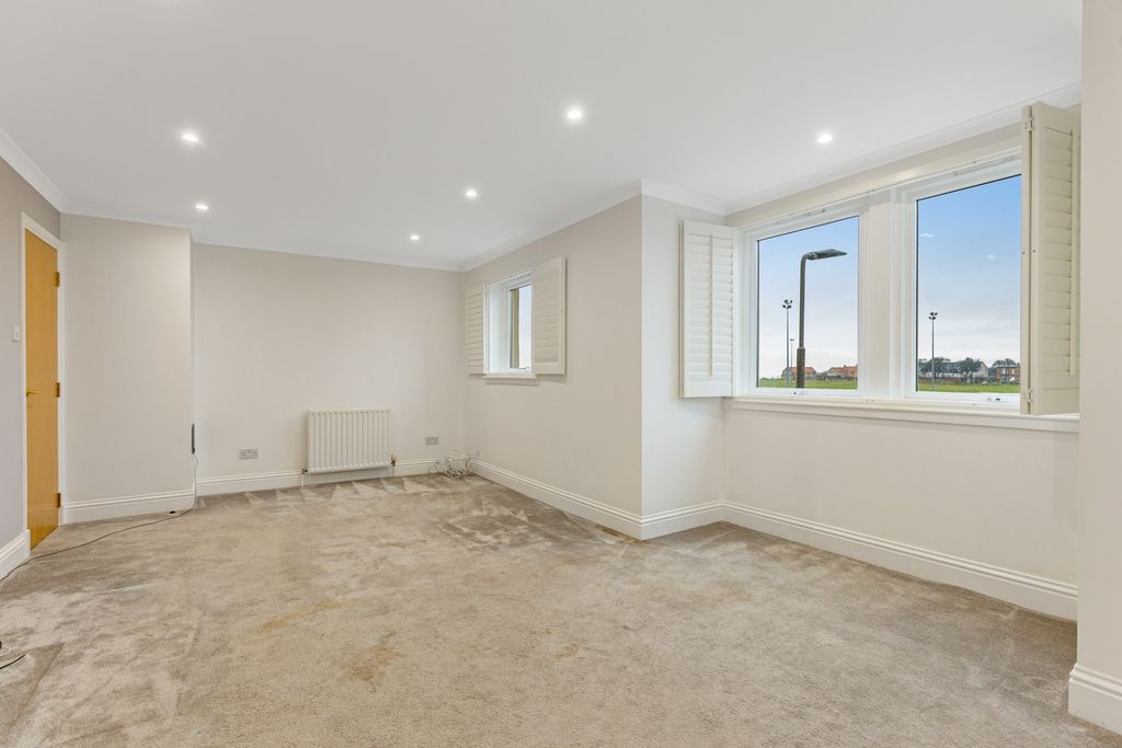 Property photo 3 of 32 Property Image 3