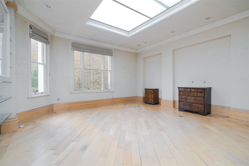 Property photo 3 of 9 3.Jpg