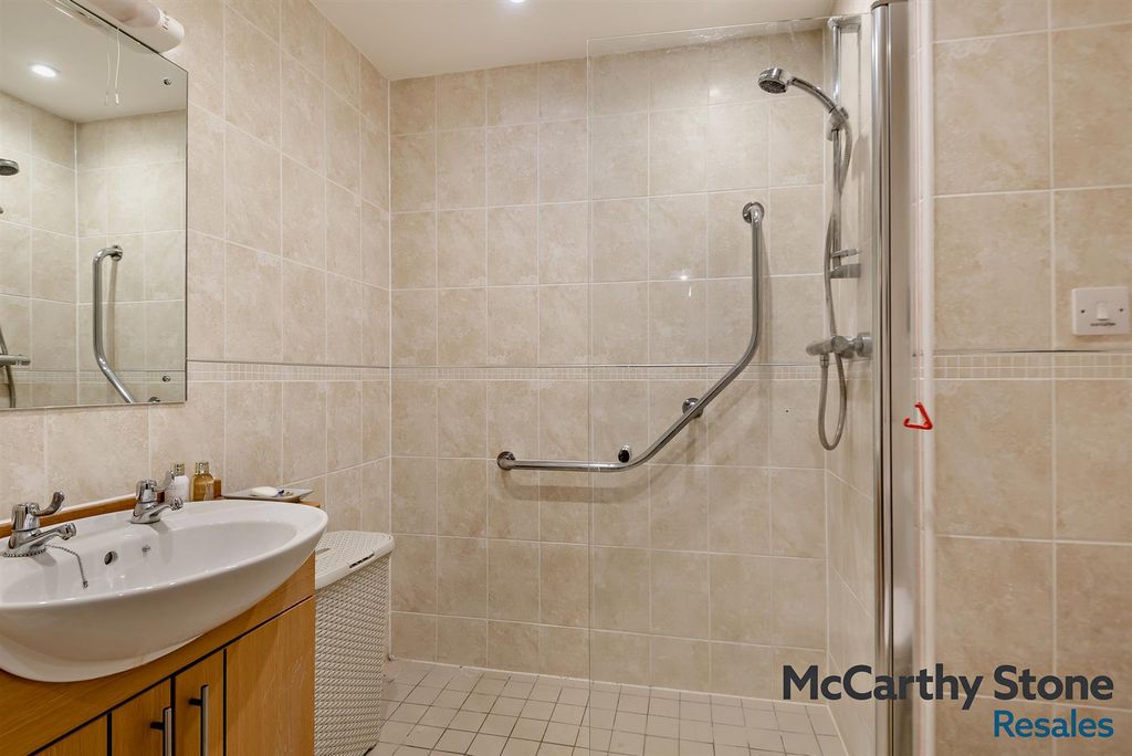 Additional image 9 of 1 bed property for saleMorgan Court, Station Road, Petworth GU28
