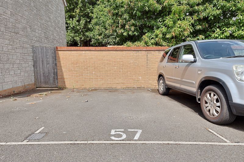 Property photo 2 of 19 Photo 16