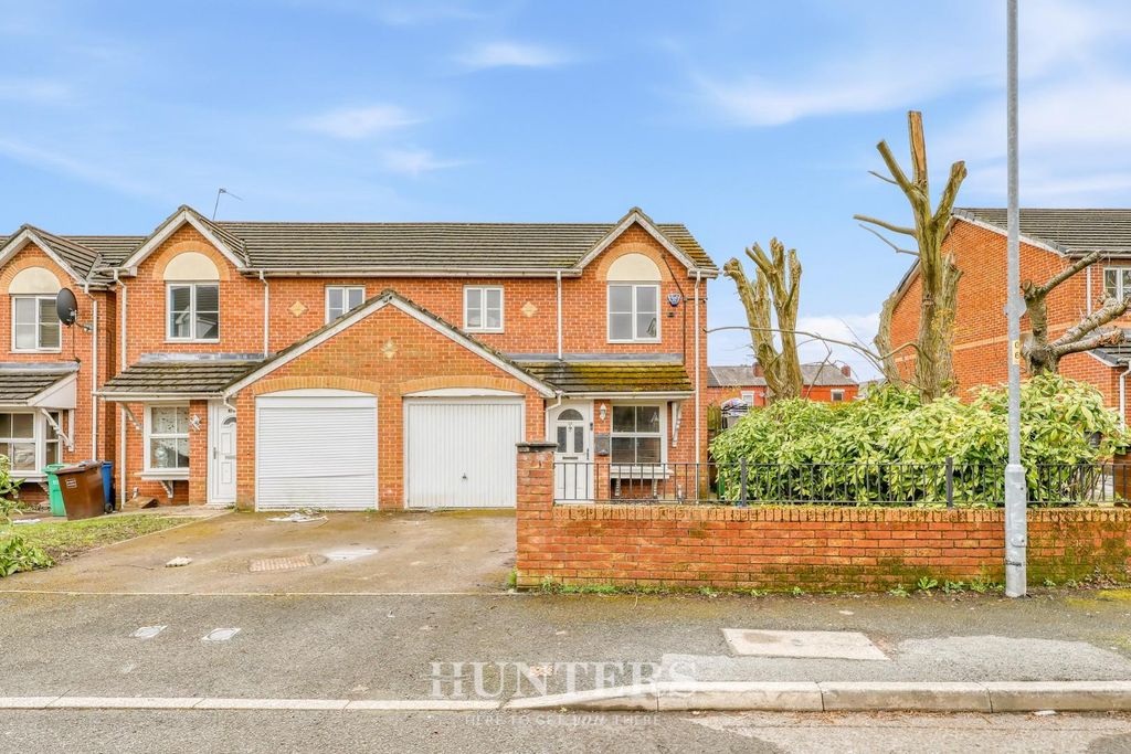 Property photo 1 of 15 Leegrange Road (21).Jpg