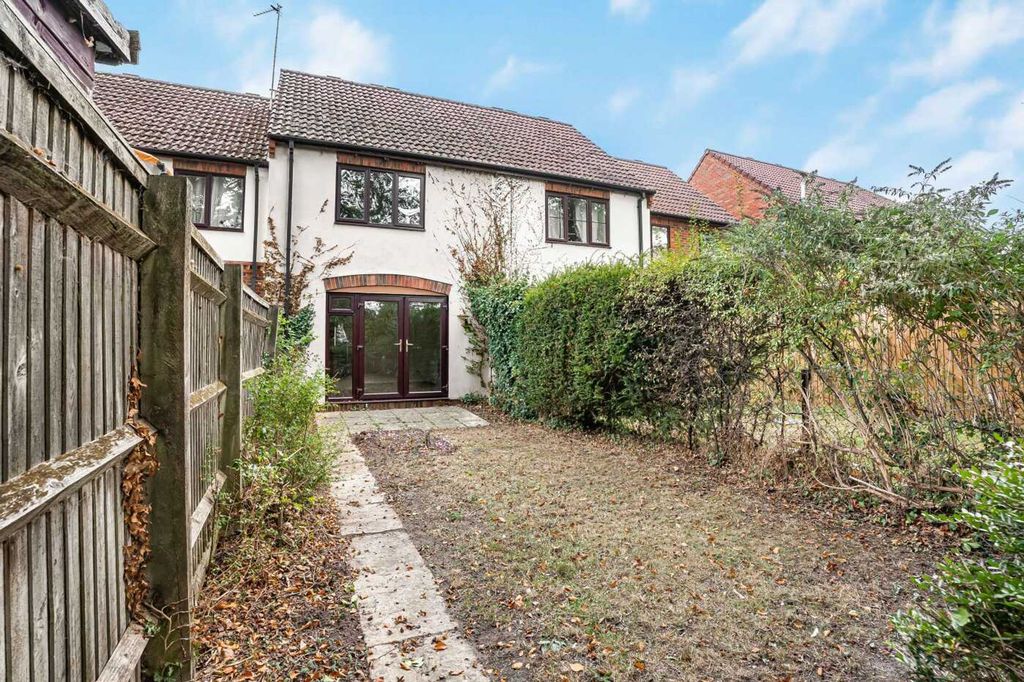 Property photo 2 of 11