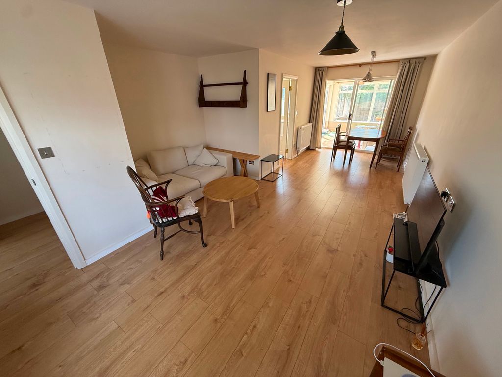 Property photo 2 of 23