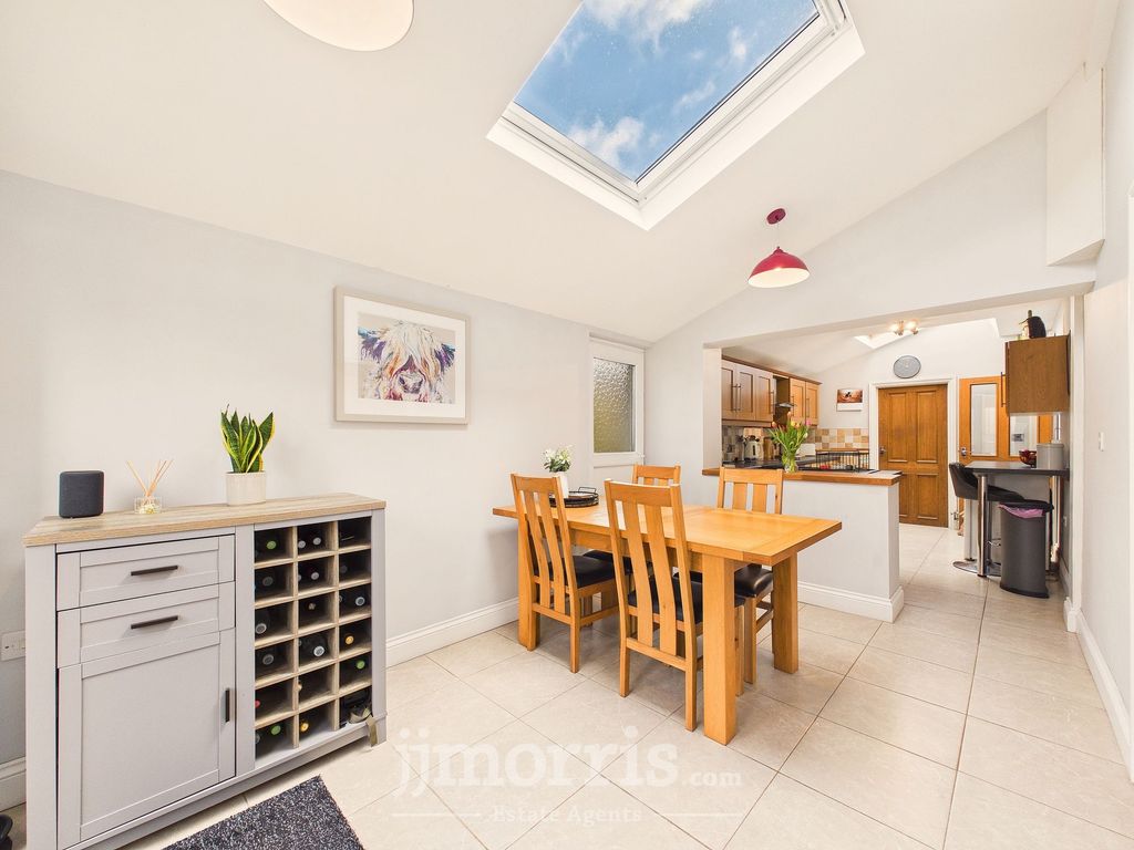 Property photo 3 of 24