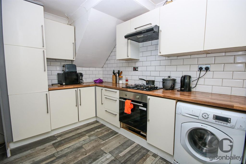 Property photo 2 of 10 Img_1904-2.Jpg