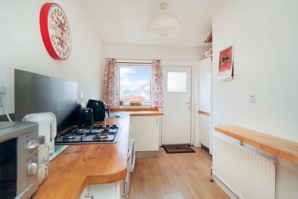Property photo 3 of 23
