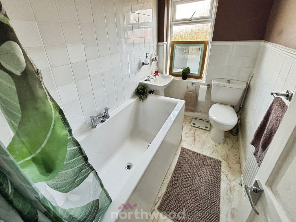 Property photo 3 of 31