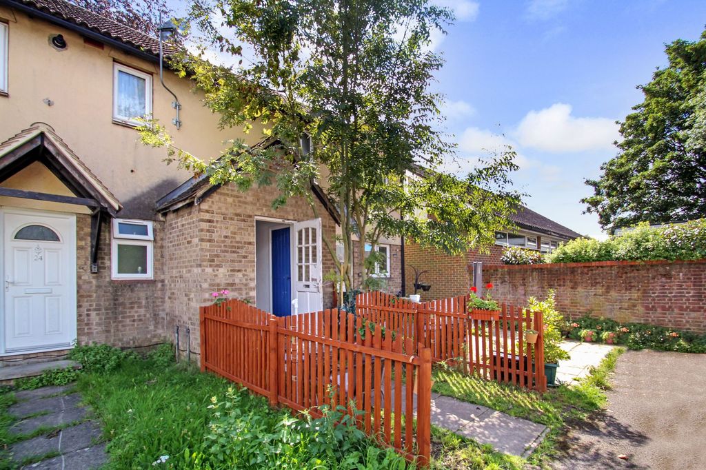 Property photo 1 of 5