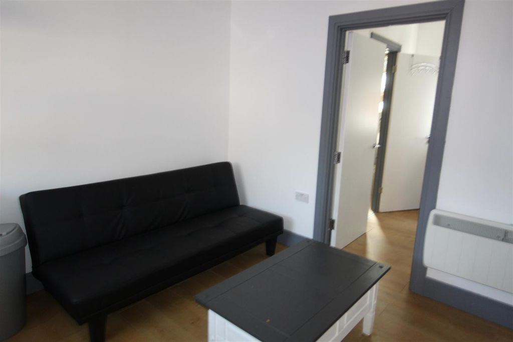 Property photo 2 of 4