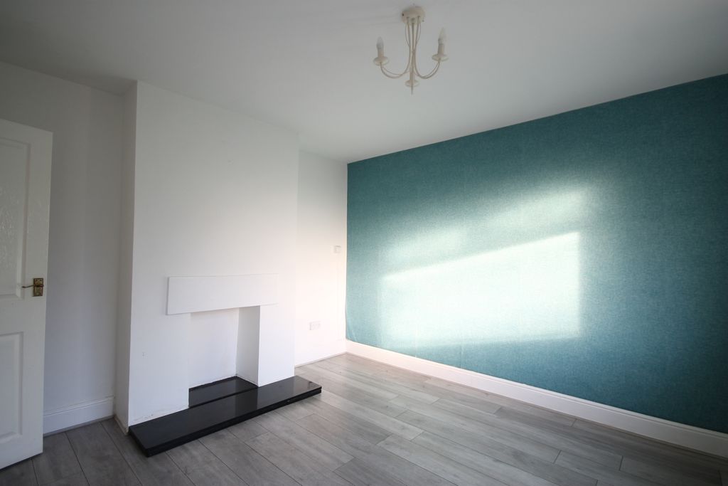 Property photo 2 of 17 Img_8528