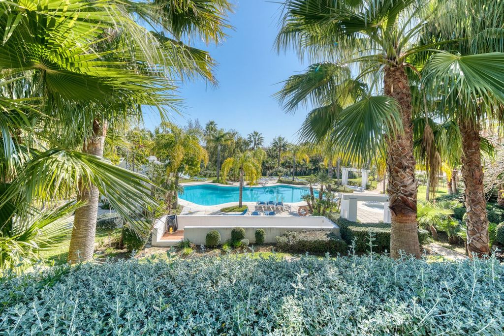 Property photo 2 of 34