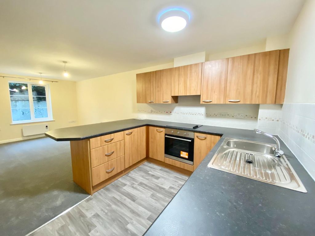 Property photo 3 of 13 Image00008.Jpeg