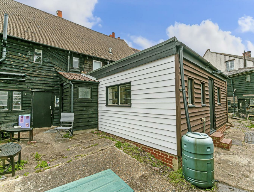 Property photo 2 of 5