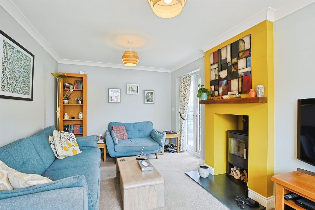 Property photo 2 of 17