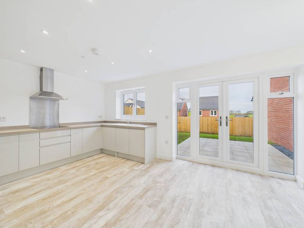 Property photo 3 of 25