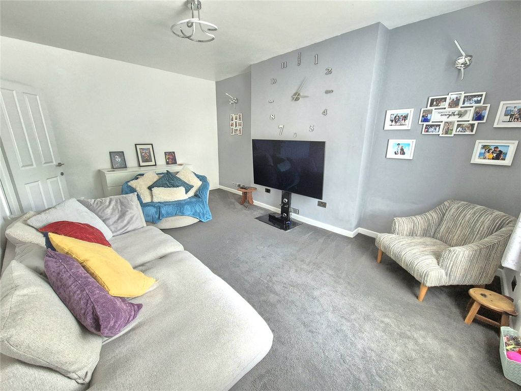 Property photo 2 of 13 Picture No. 03