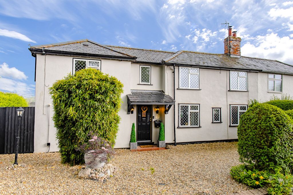 Property photo 1 of 32