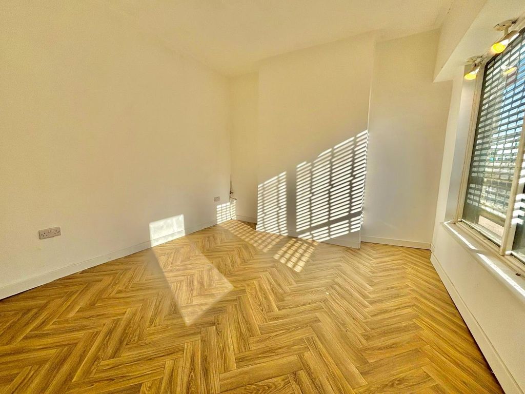 Property photo 3 of 8 Img_0777.Jpeg