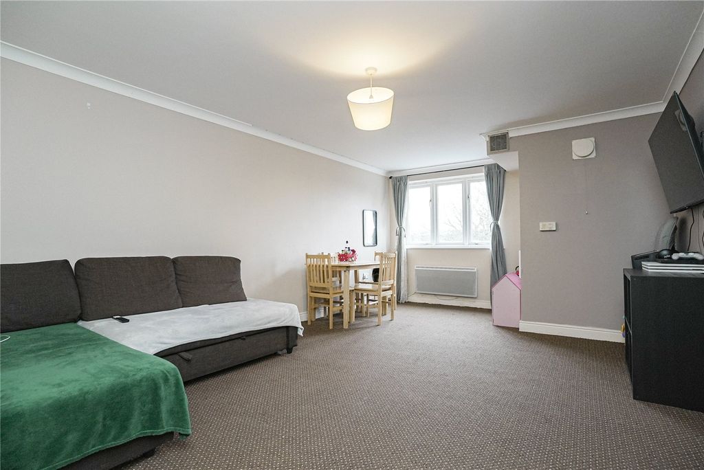 Property photo 2 of 12 Picture No. 08
