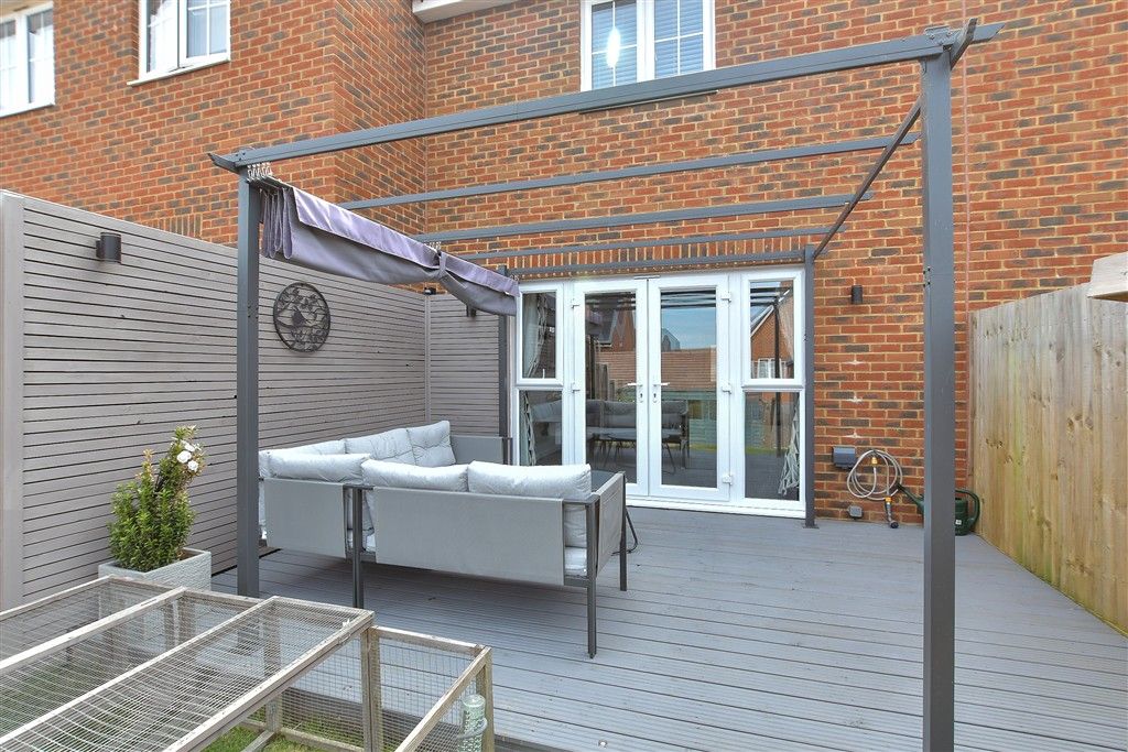 Property photo 2 of 17 Patio / Decking