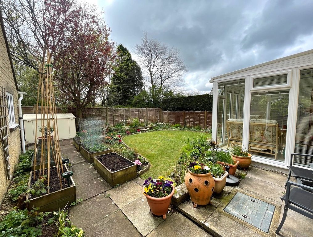 Property photo 2 of 17