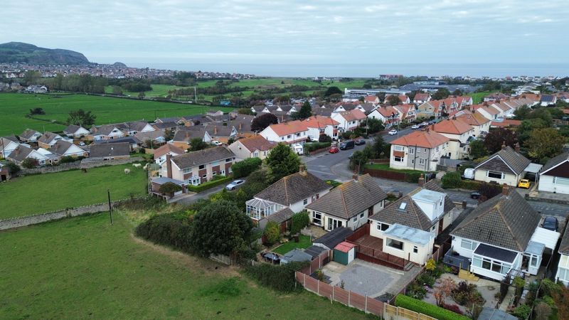 Property photo 2 of 31 Photo 30