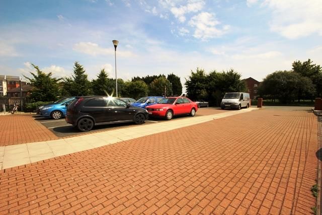 Property photo 2 of 9