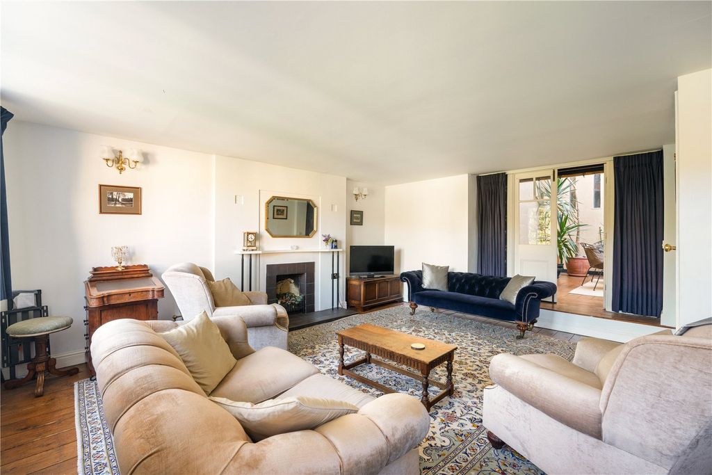 Property photo 2 of 18 Picture No. 08