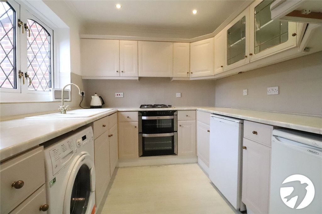 Property photo 2 of 17 Picture No. 09