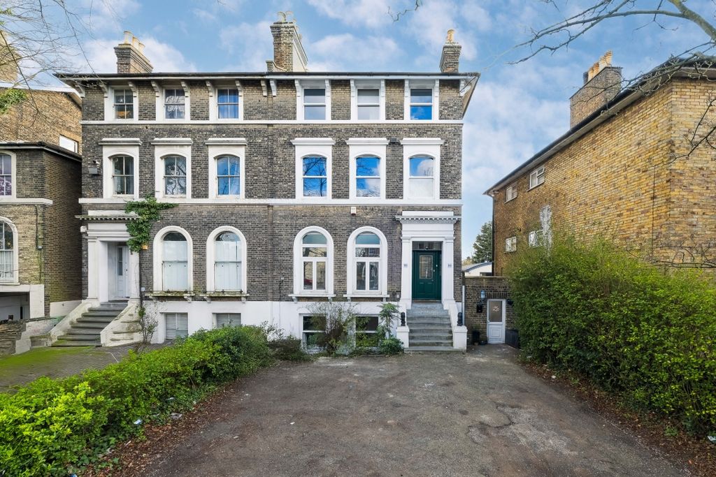 Property photo 1 of 27